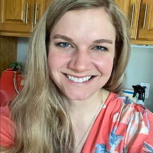 Meet your Posher, Hannah